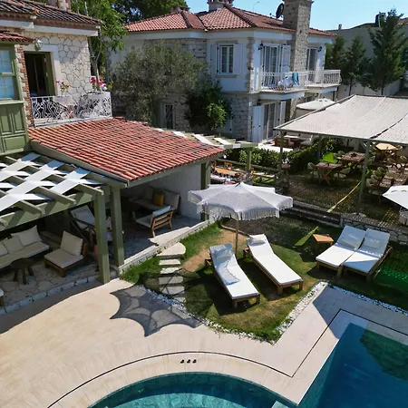 Naya Port Bed & Breakfast Alaçatı