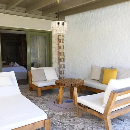 Bed & Breakfast Naya Port