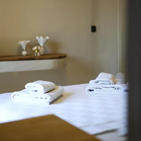 Naya Port Bed & Breakfast